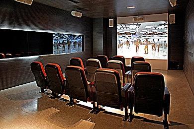 传言称NS2或将配备60W充电器 并在底座加入散热器